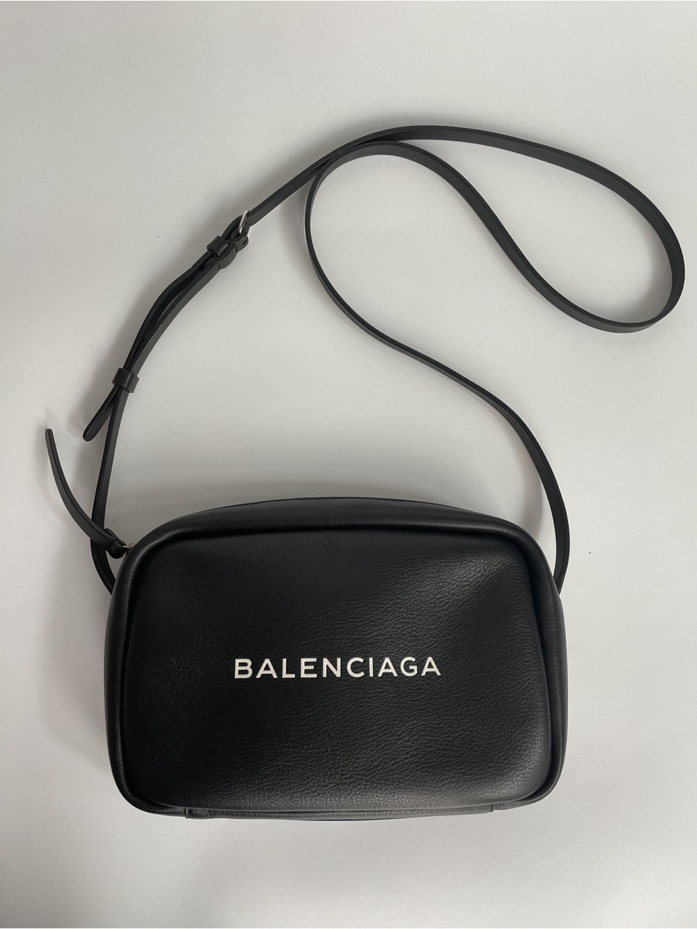 BALENCIAGA | LOGO S EVERYDAY CAMERA BAG | BLACK